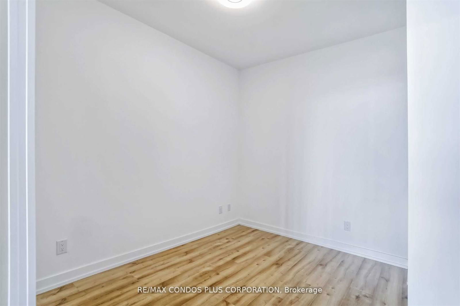 135 East Liberty St S, unit 1402 for sale - image #14