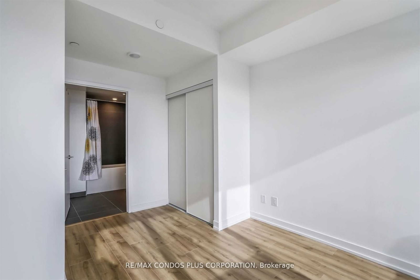 135 East Liberty St S, unit 1402 for sale - image #22