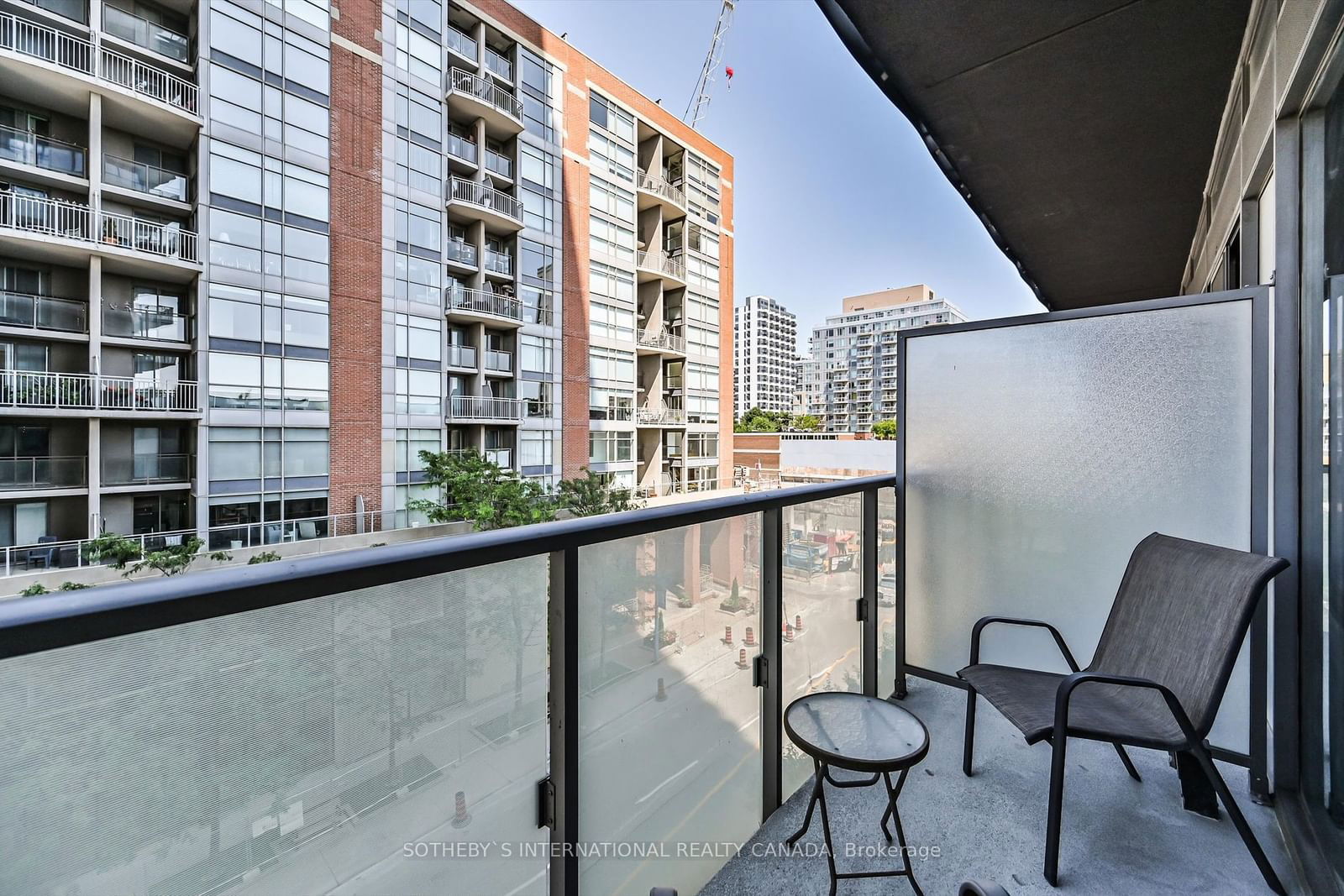 1815 Yonge St, unit 507 for sale