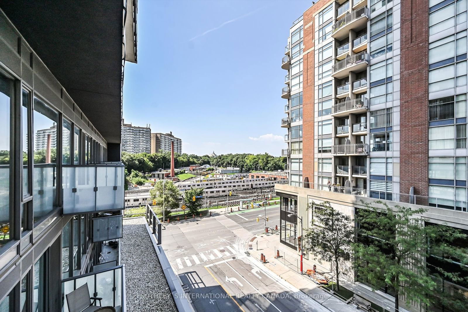 1815 Yonge St, unit 507 for sale