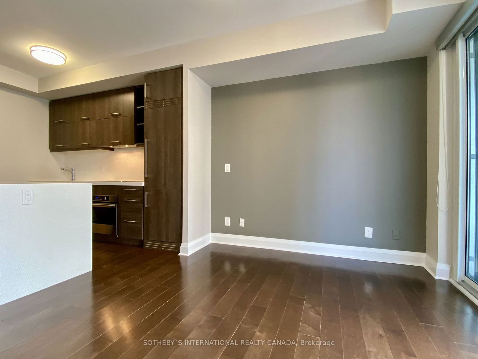 1080 Bay St, unit 2309 for rent - image #10