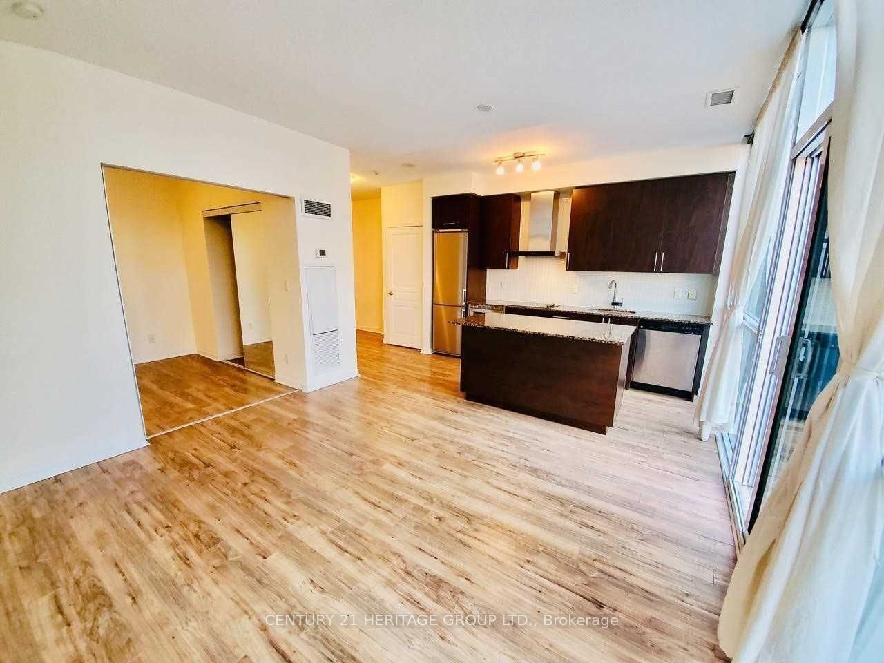 352 Front St W, unit 2314 for rent