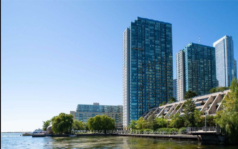 77 Harbour Sq, unit 1811 for sale