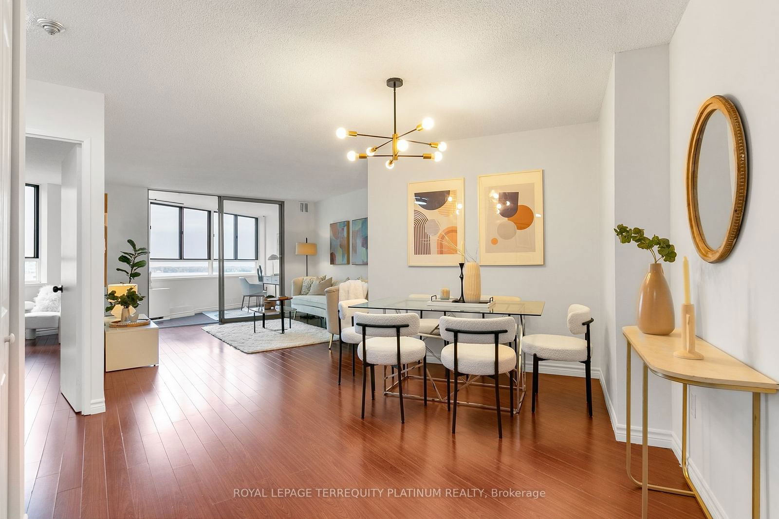 270 Queens Quay W, unit 1408 for sale