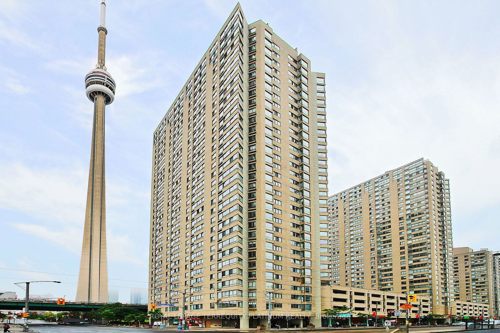 270 Queens Quay W, unit 1408 for sale - image #34