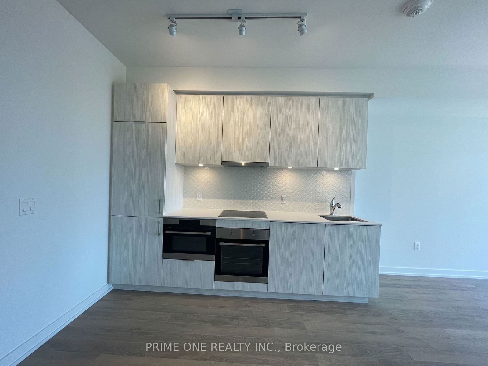 158 Front St E, unit 1114 for rent