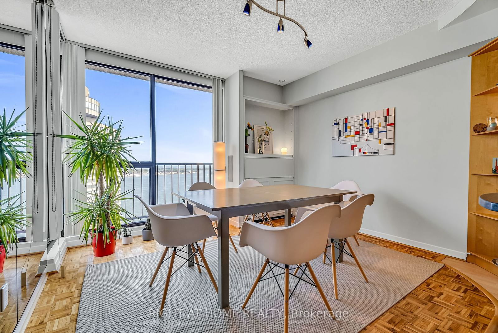 33 Harbour Sq, unit 3028 for rent - image #8