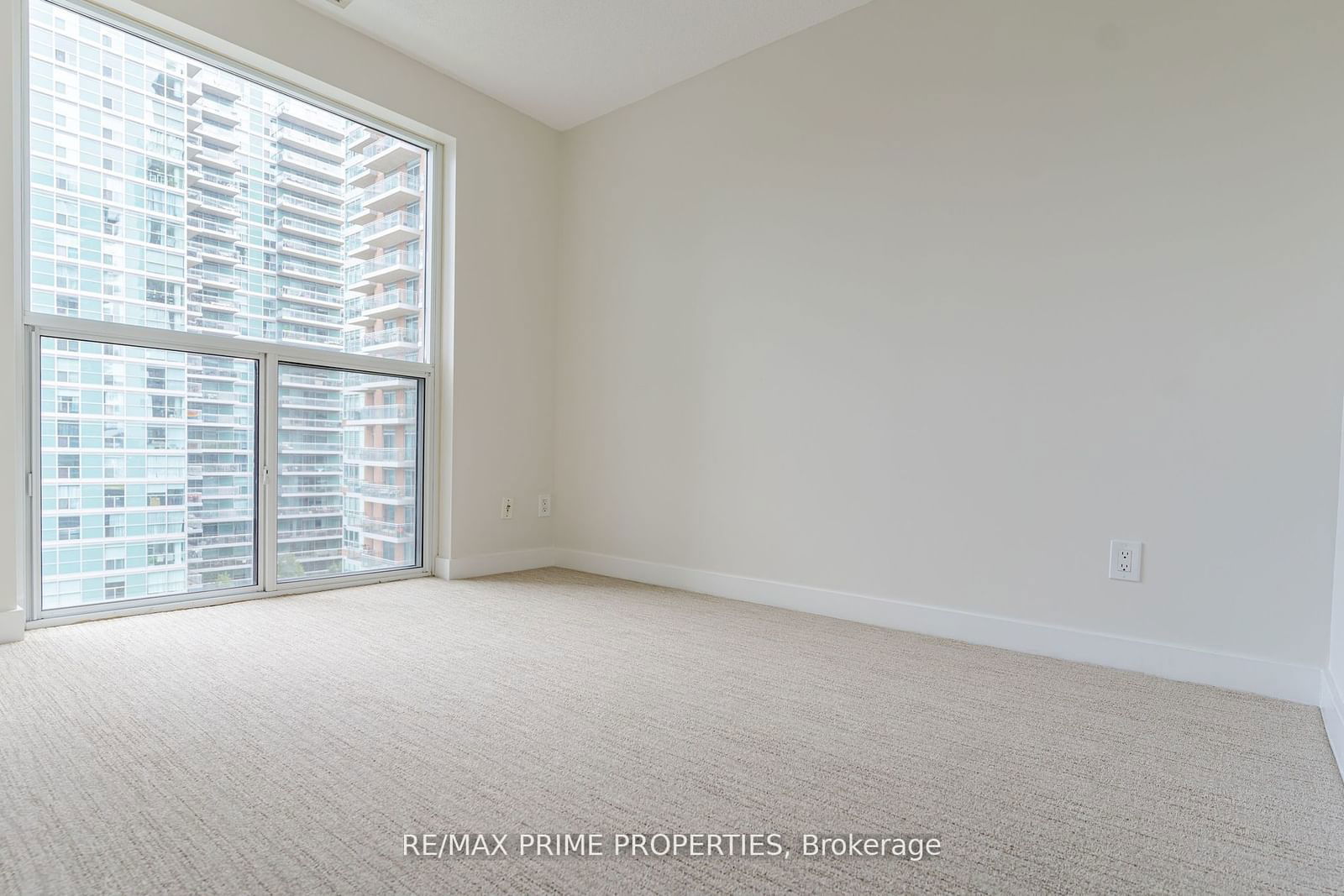 100 Western Battery Rd, unit 913 for rent - image #21