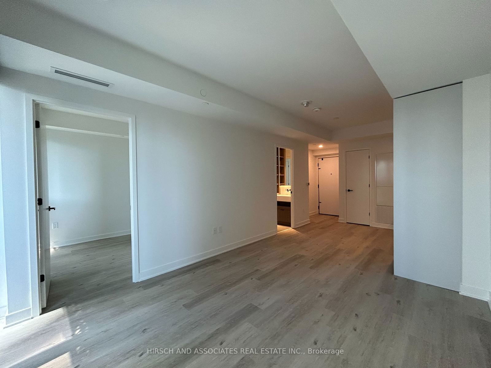 55 Charles St E, unit 4008 for rent - image #14