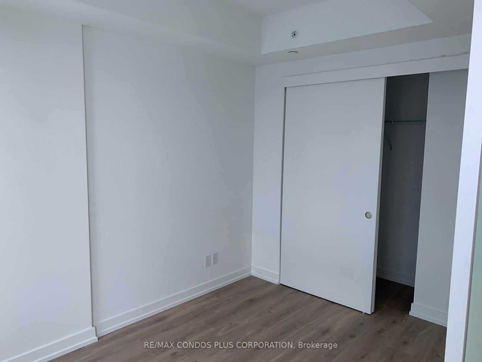 161 Roehampton Ave, unit 726 for rent - image #5