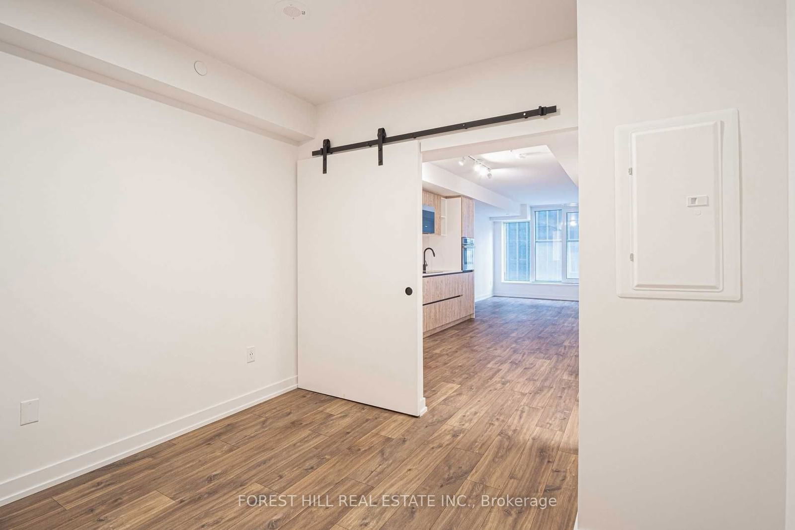 2 Augusta Ave, unit 407 for rent