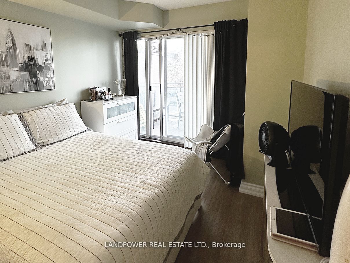 600 Queens Quay W, unit 308 for rent