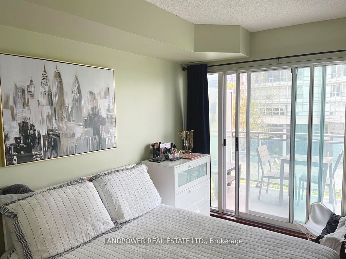 600 Queens Quay W, unit 308 for rent