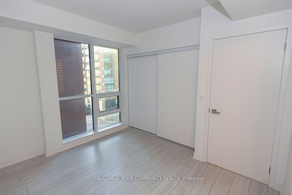 31 Tippett Rd, unit 525 for rent - image #19