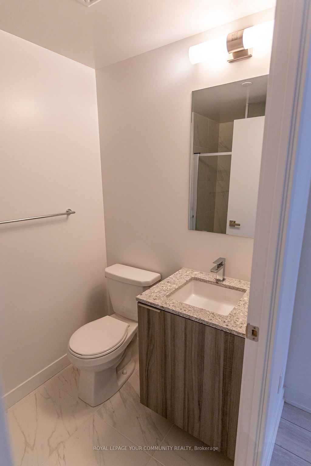 31 Tippett Rd, unit 525 for rent - image #20