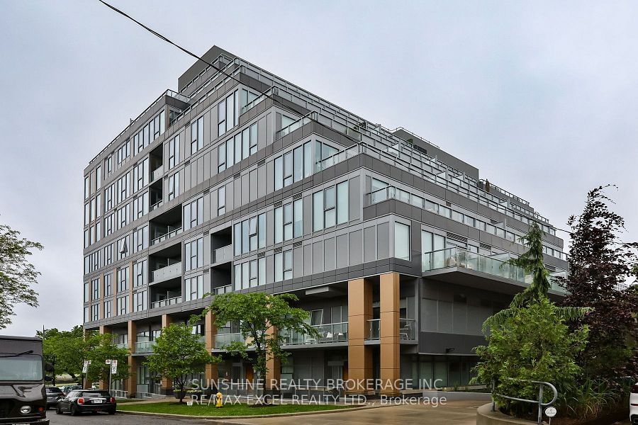 6 Parkwood Ave E, unit 709 for rent