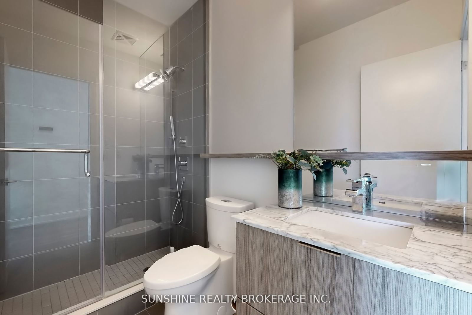 6 Parkwood Ave E, unit 709 for rent - image #8