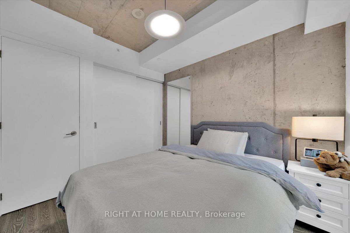 11 Charlotte St, unit 402 for sale - image #10