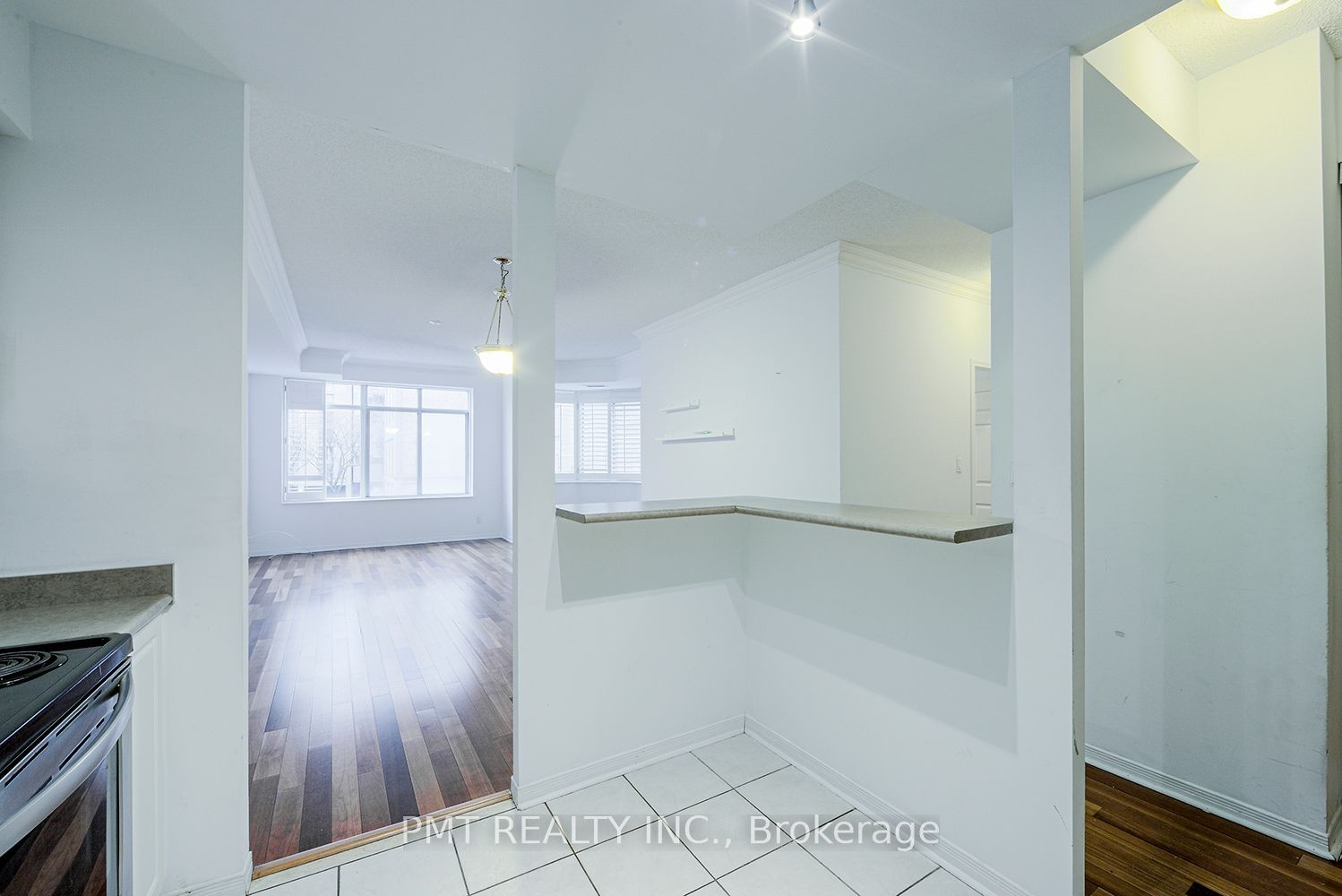 39 Jarvis St, unit 316 for rent