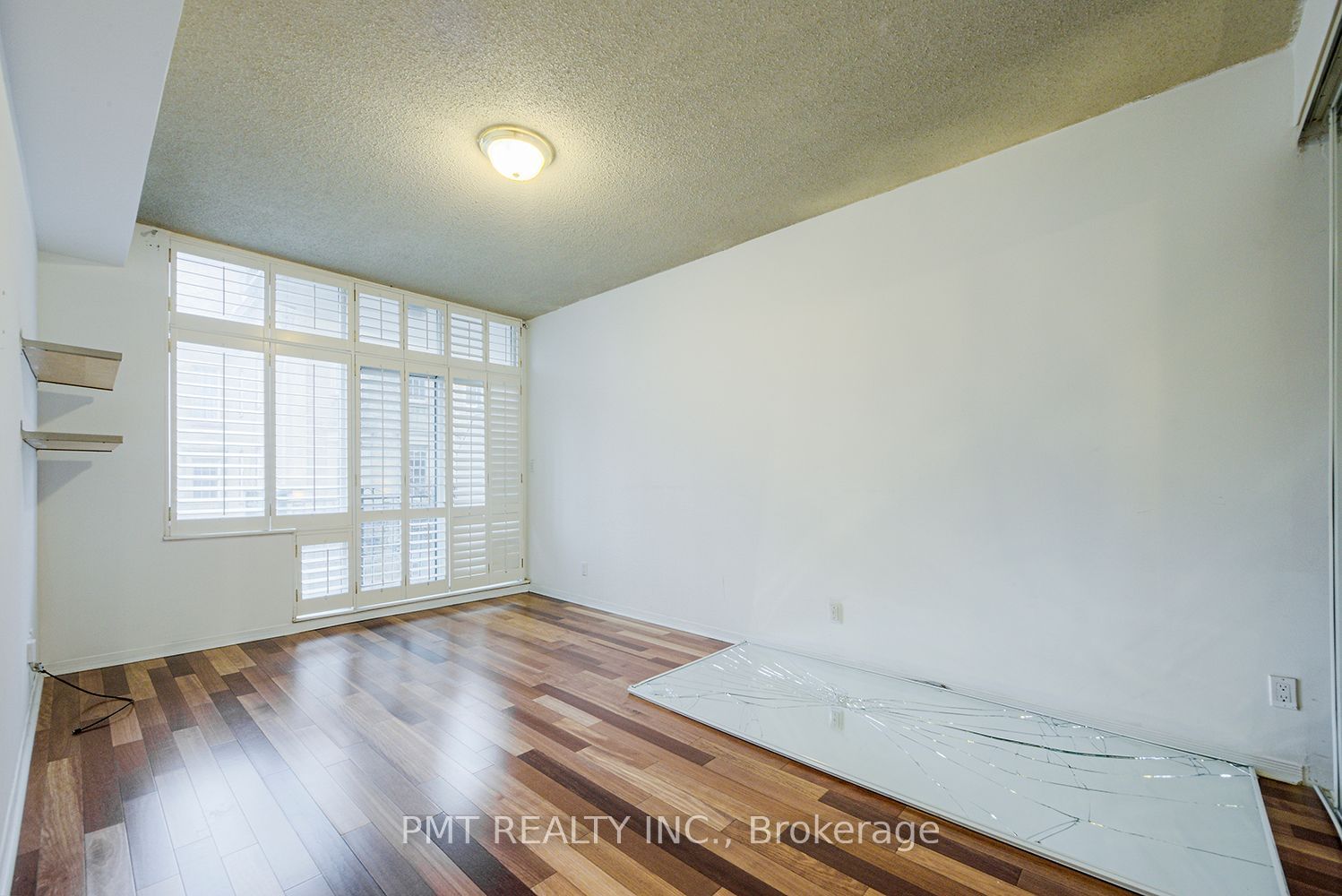 39 Jarvis St, unit 316 for rent