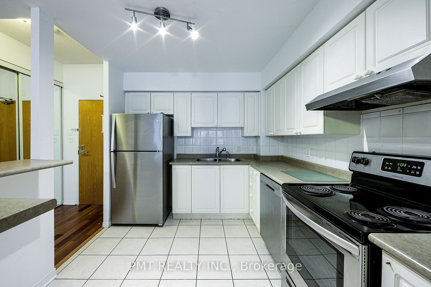 39 Jarvis St, unit 316 for rent - image #9