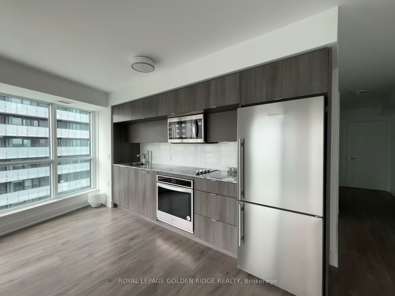 585 Bloor St E, unit 1222 for rent - image #3