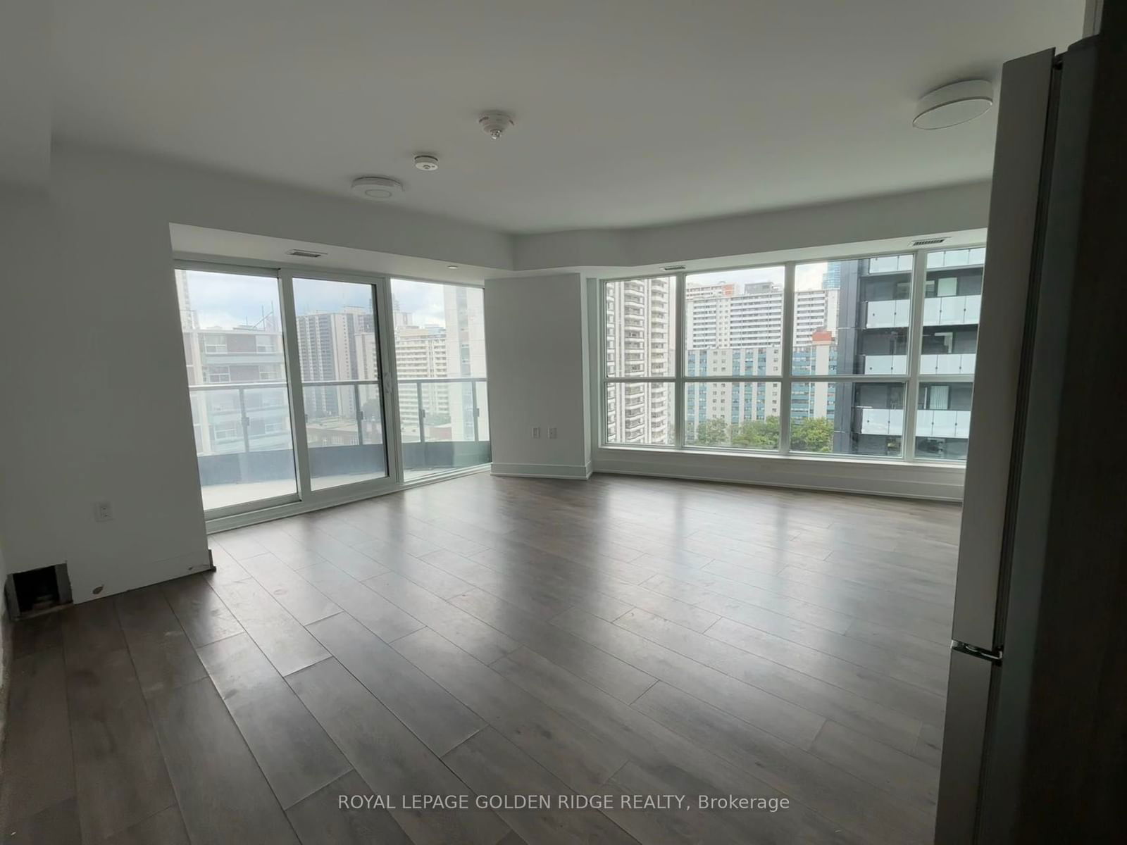 585 Bloor St E, unit 1222 for rent - image #4