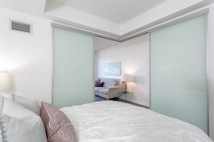 36 Lisgar St, unit 723 for sale - image #11