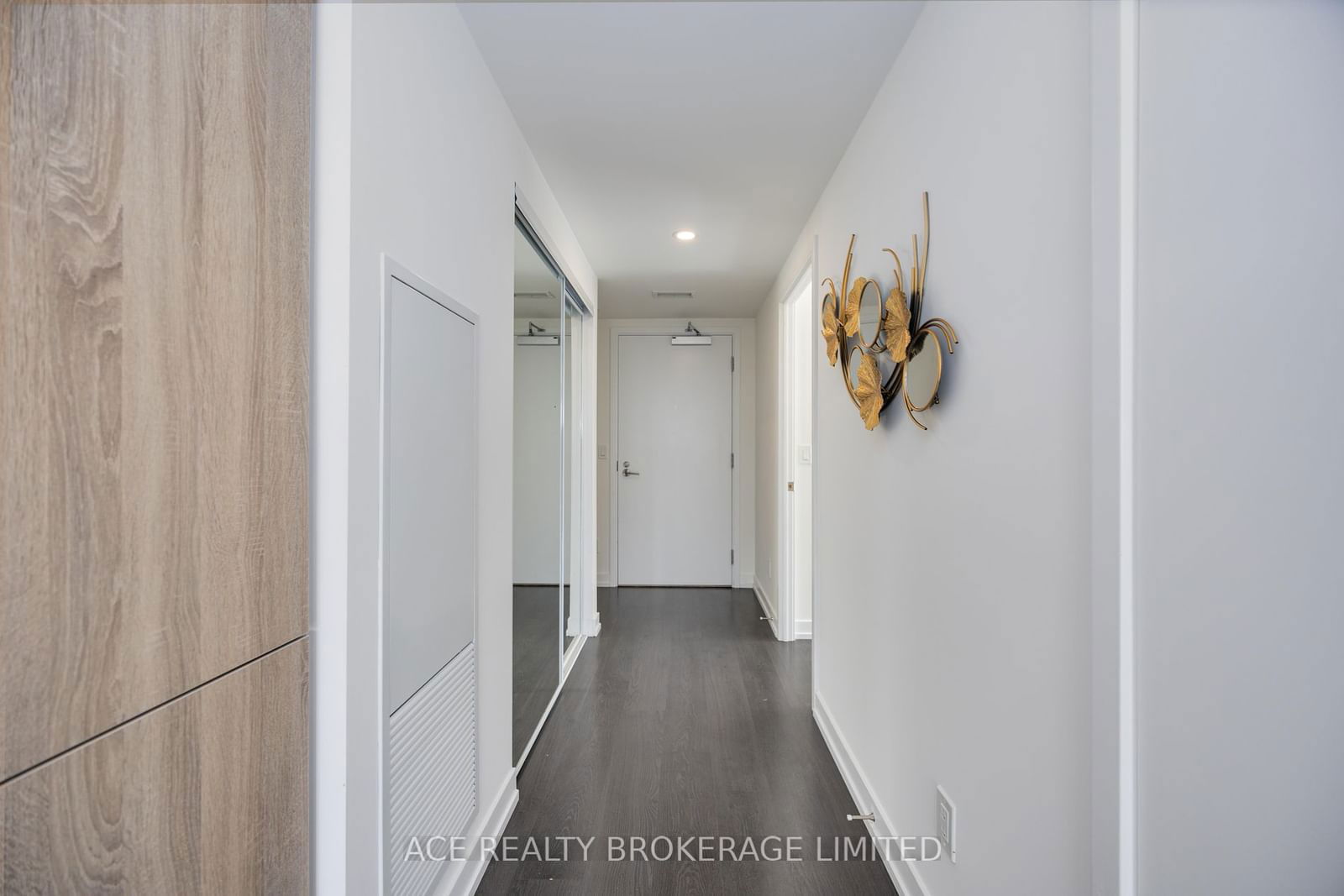 19 Western Battery Rd, unit 2607 for sale - image #3