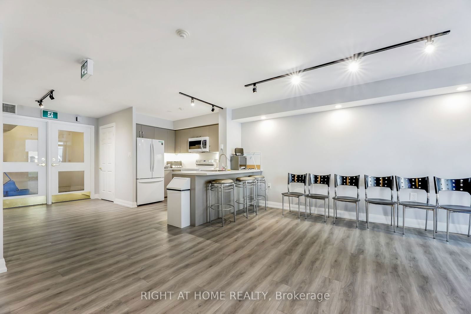 188 Redpath Ave, unit 601 for sale - image #26