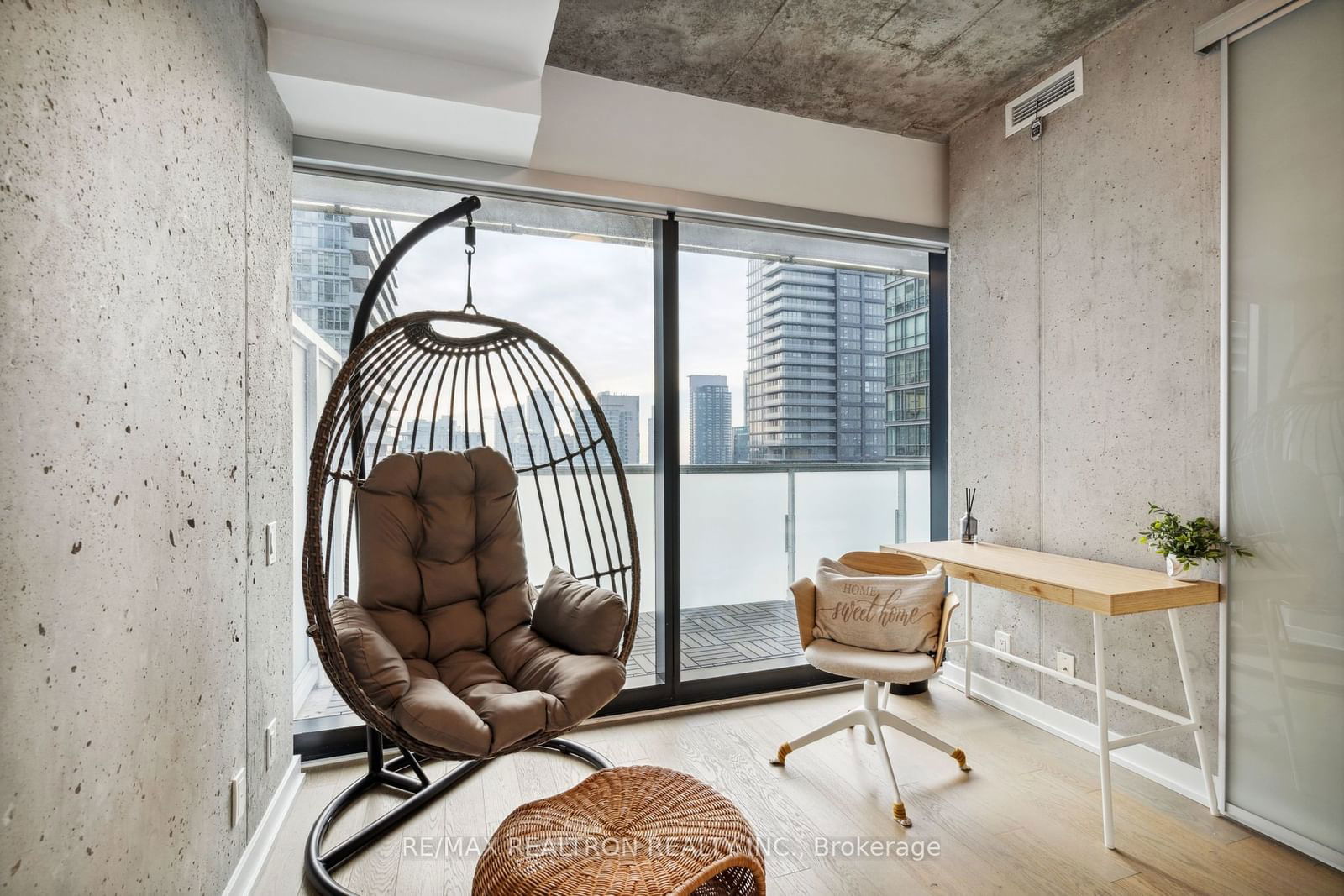 11 Charlotte St, unit 2202 for rent - image #14