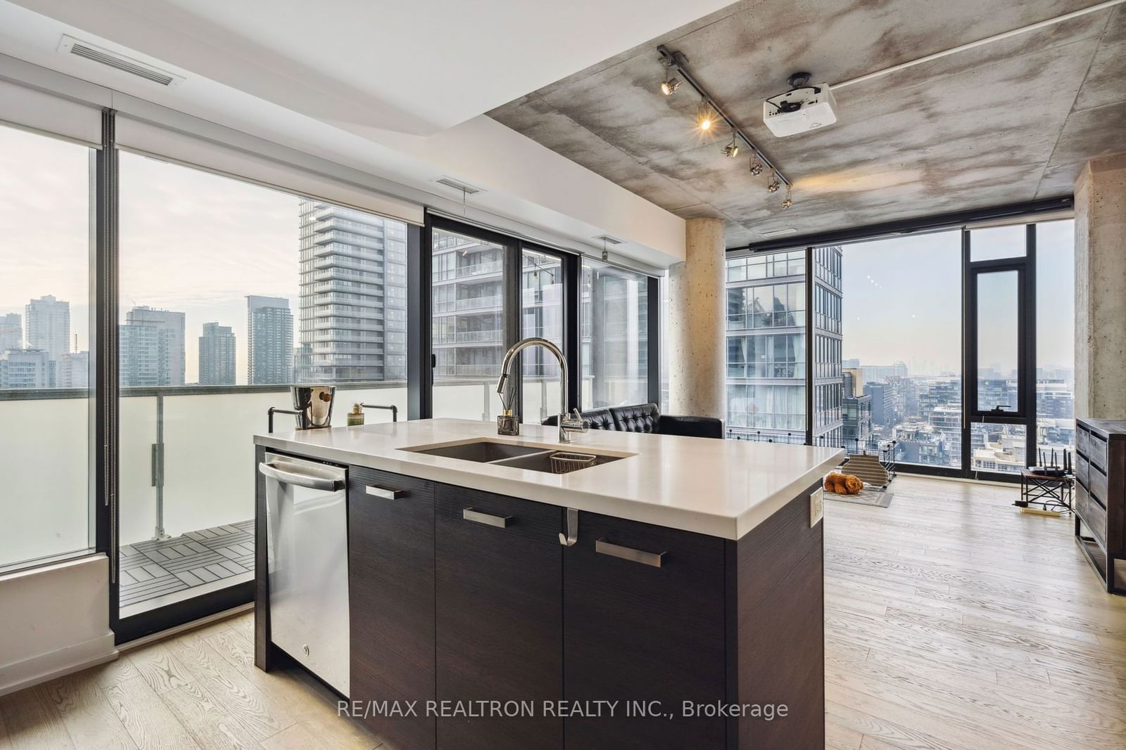 11 Charlotte St, unit 2202 for rent - image #8