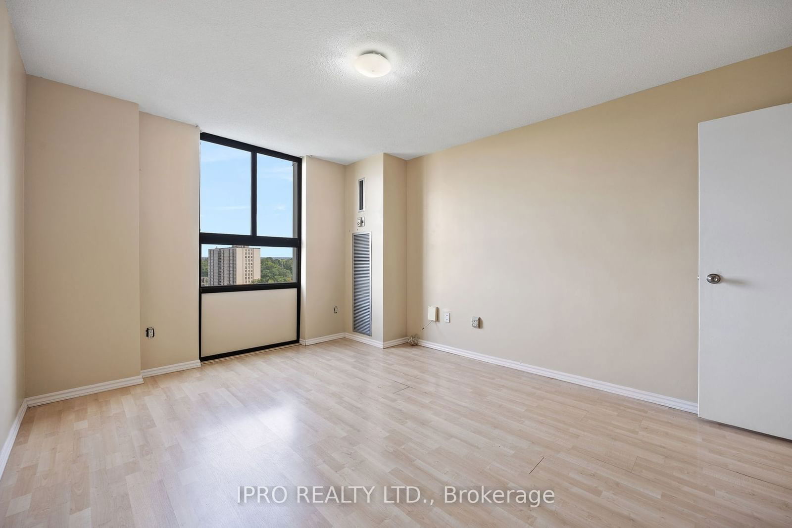 260 Seneca Hill Dr, unit 1203 for sale - image #12