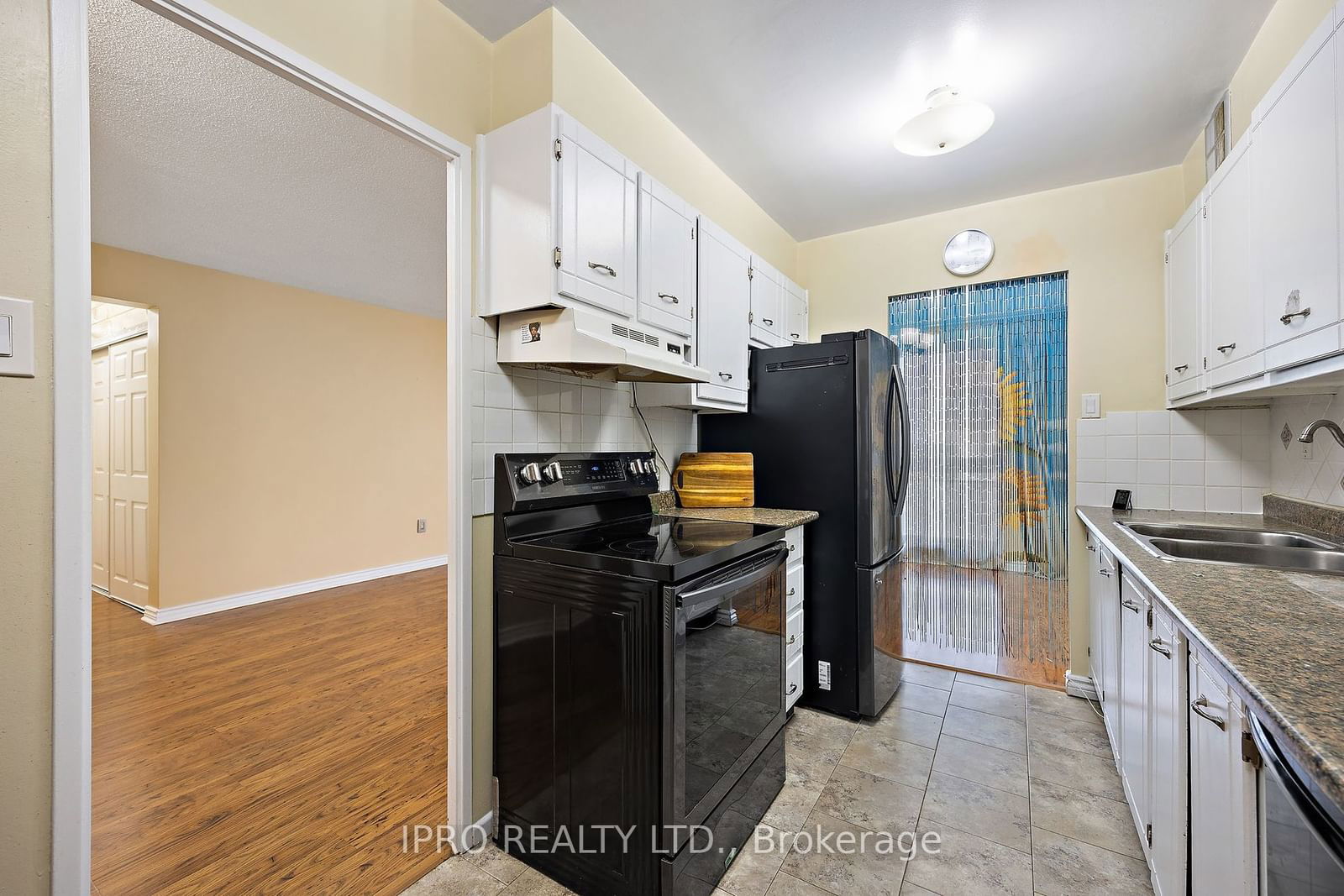 260 Seneca Hill Dr, unit 1203 for sale - image #16