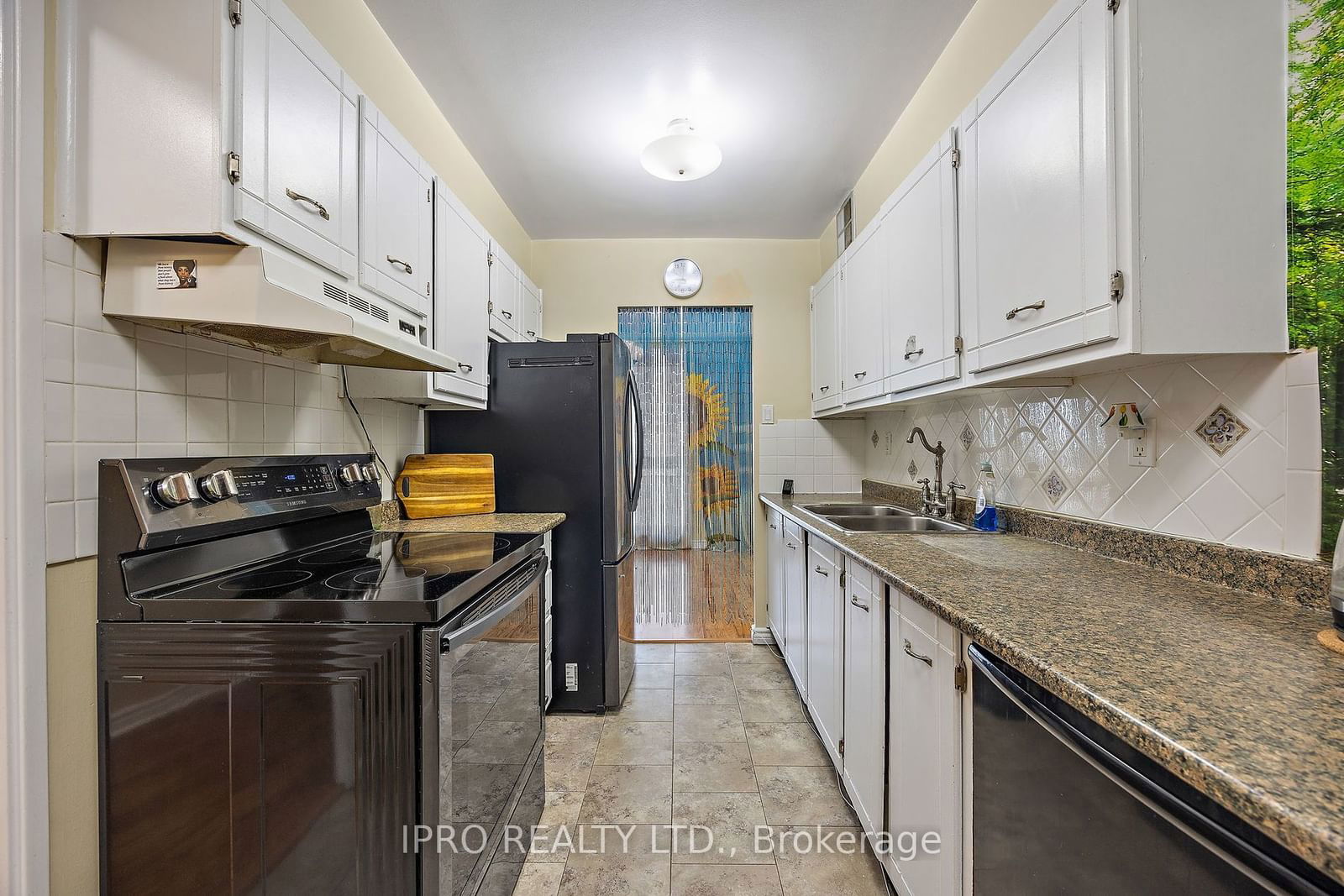 260 Seneca Hill Dr, unit 1203 for sale - image #17