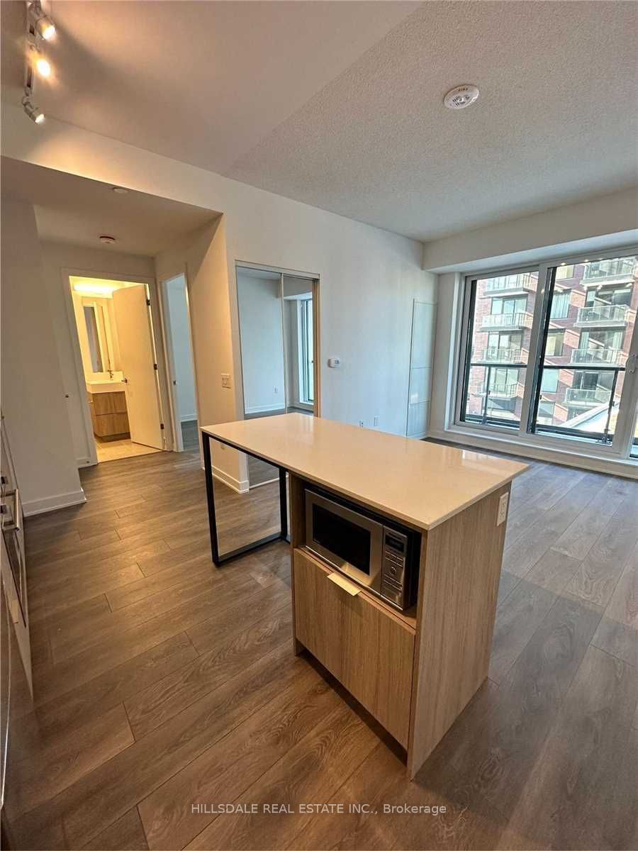 130 River St, unit 605 for rent - image #5