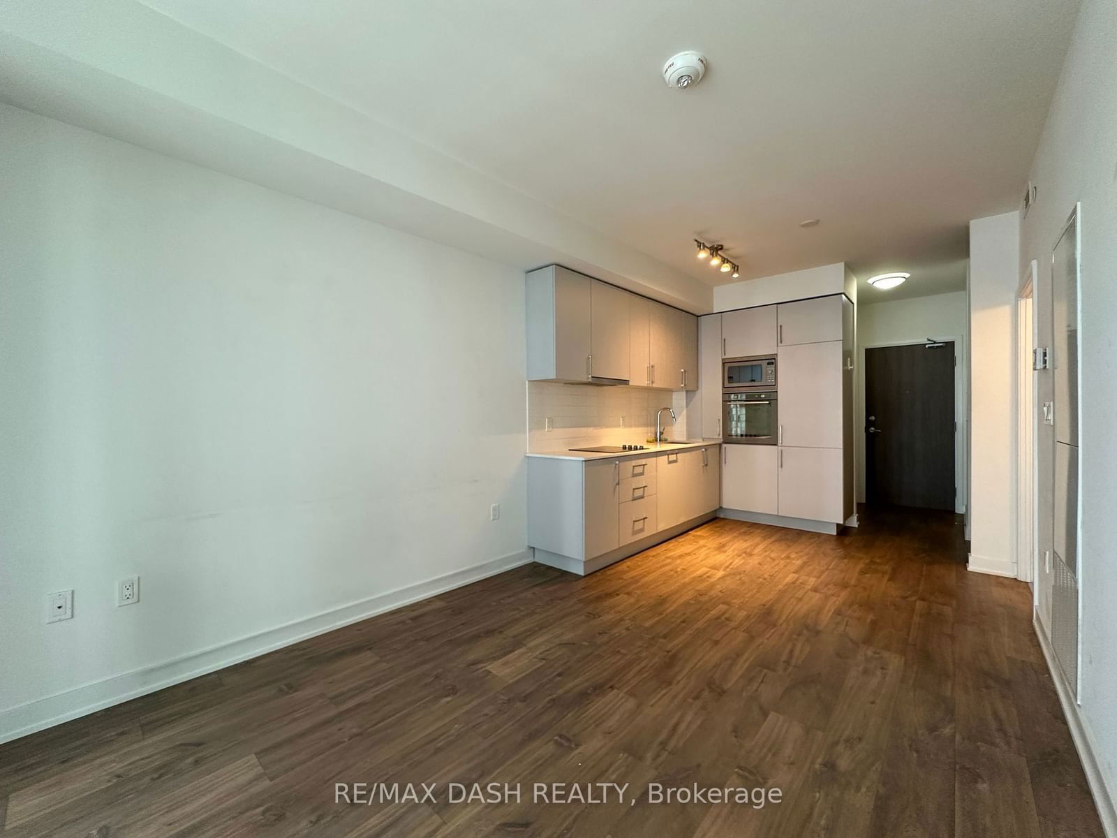 576 Front St W, unit 1213E for rent - image #27