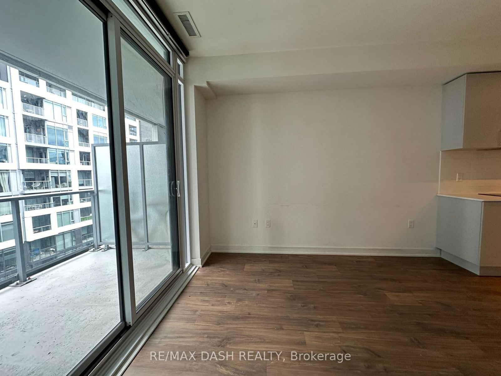 576 Front St W, unit 1213E for rent - image #28