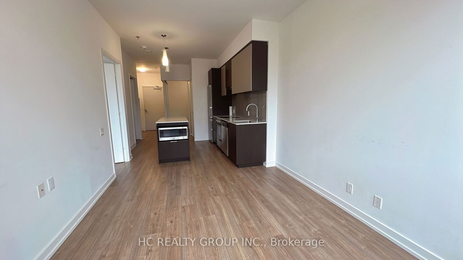 203 College St, unit 404 for sale - image #2