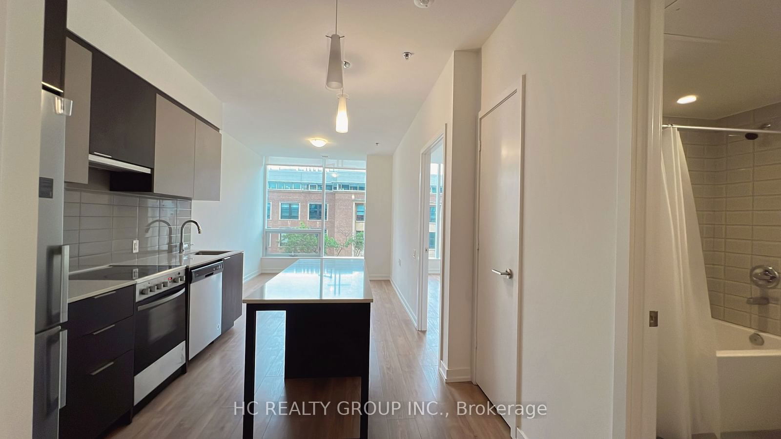 203 College St, unit 404 for sale - image #3