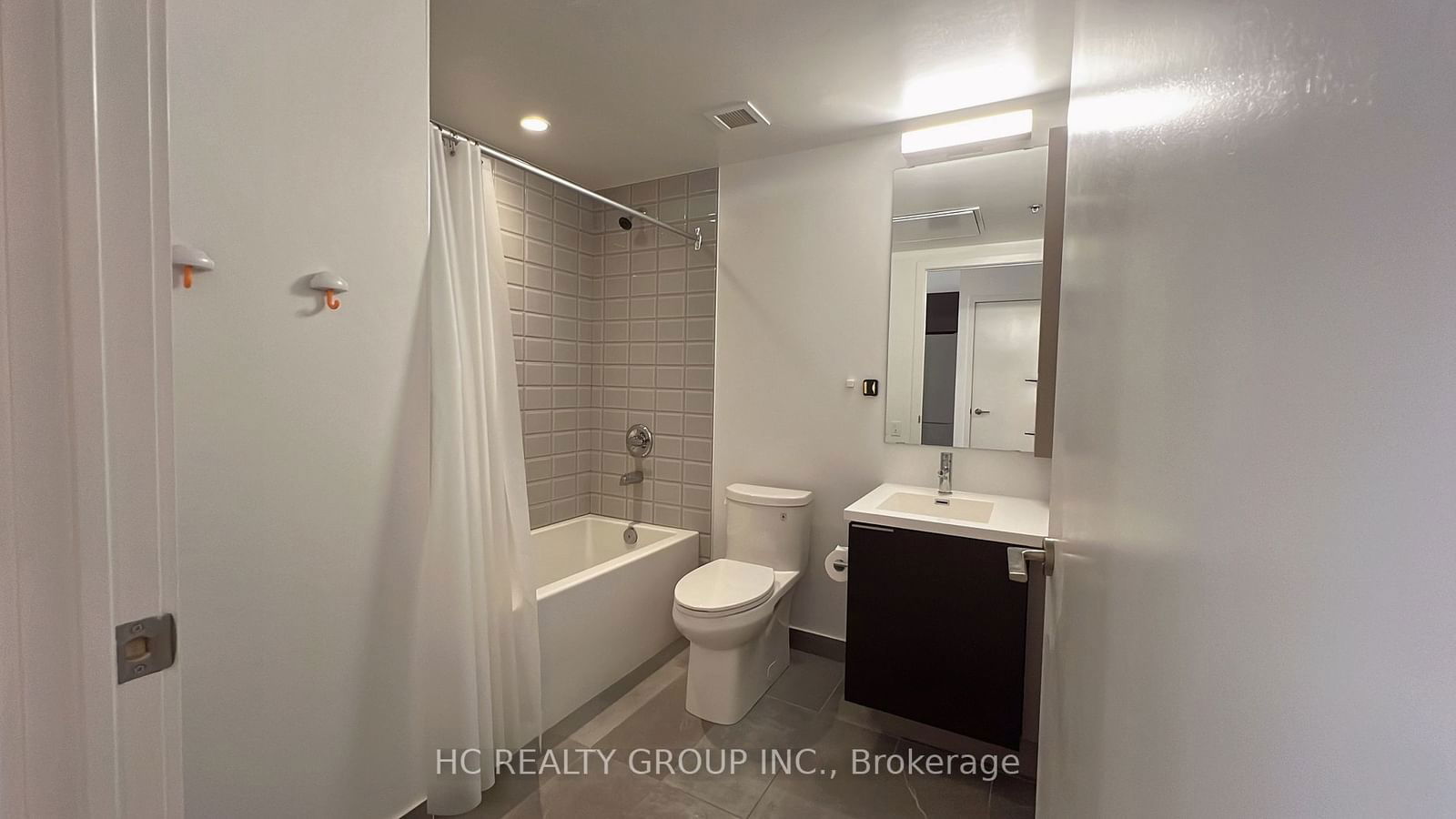 203 College St, unit 404 for sale - image #6