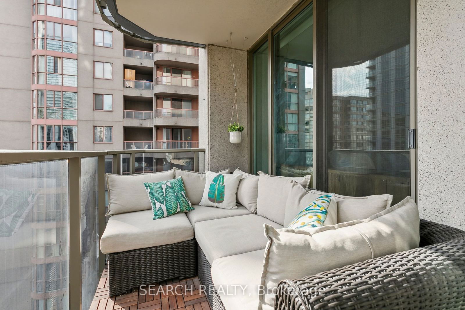 750 Bay St, unit 1503 for sale - image #16