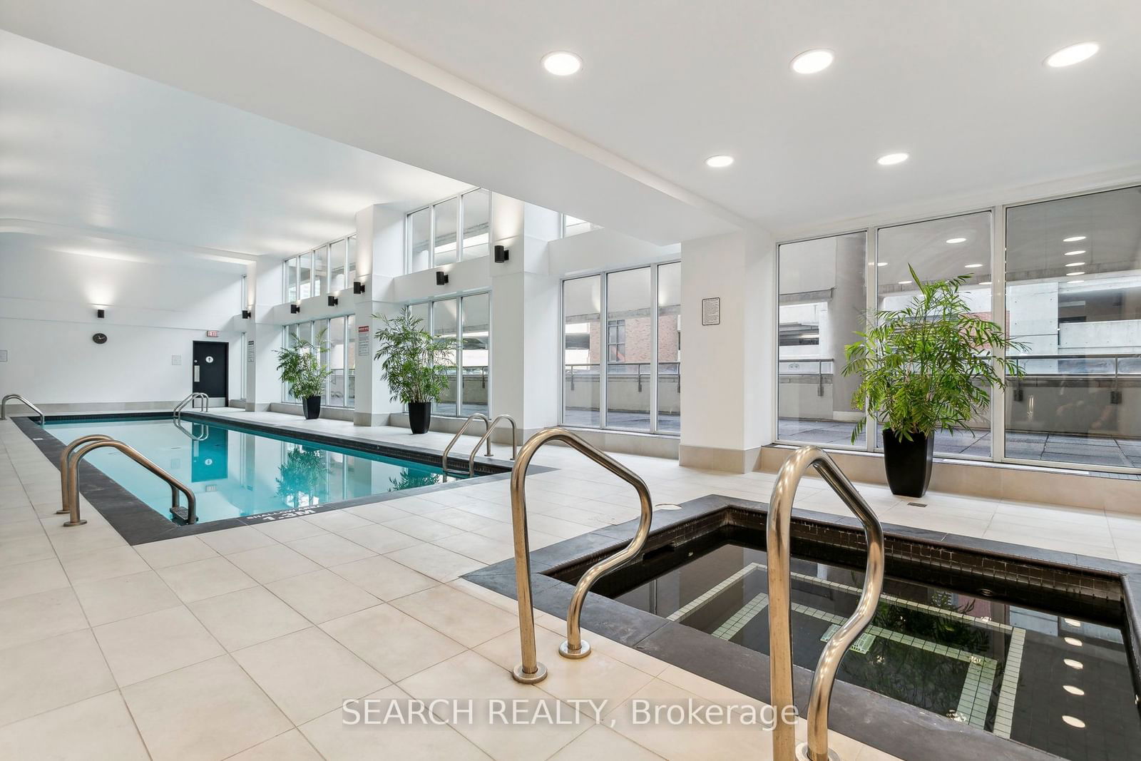 750 Bay St, unit 1503 for sale