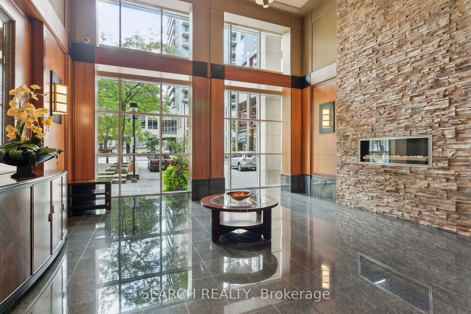 750 Bay St, unit 1503 for sale - image #4