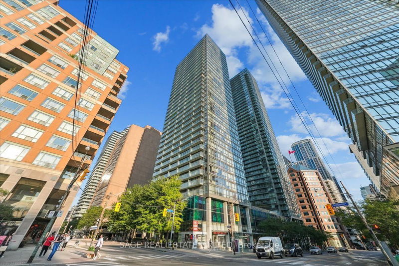 37 Grosvenor St, unit 902 for sale - image #1