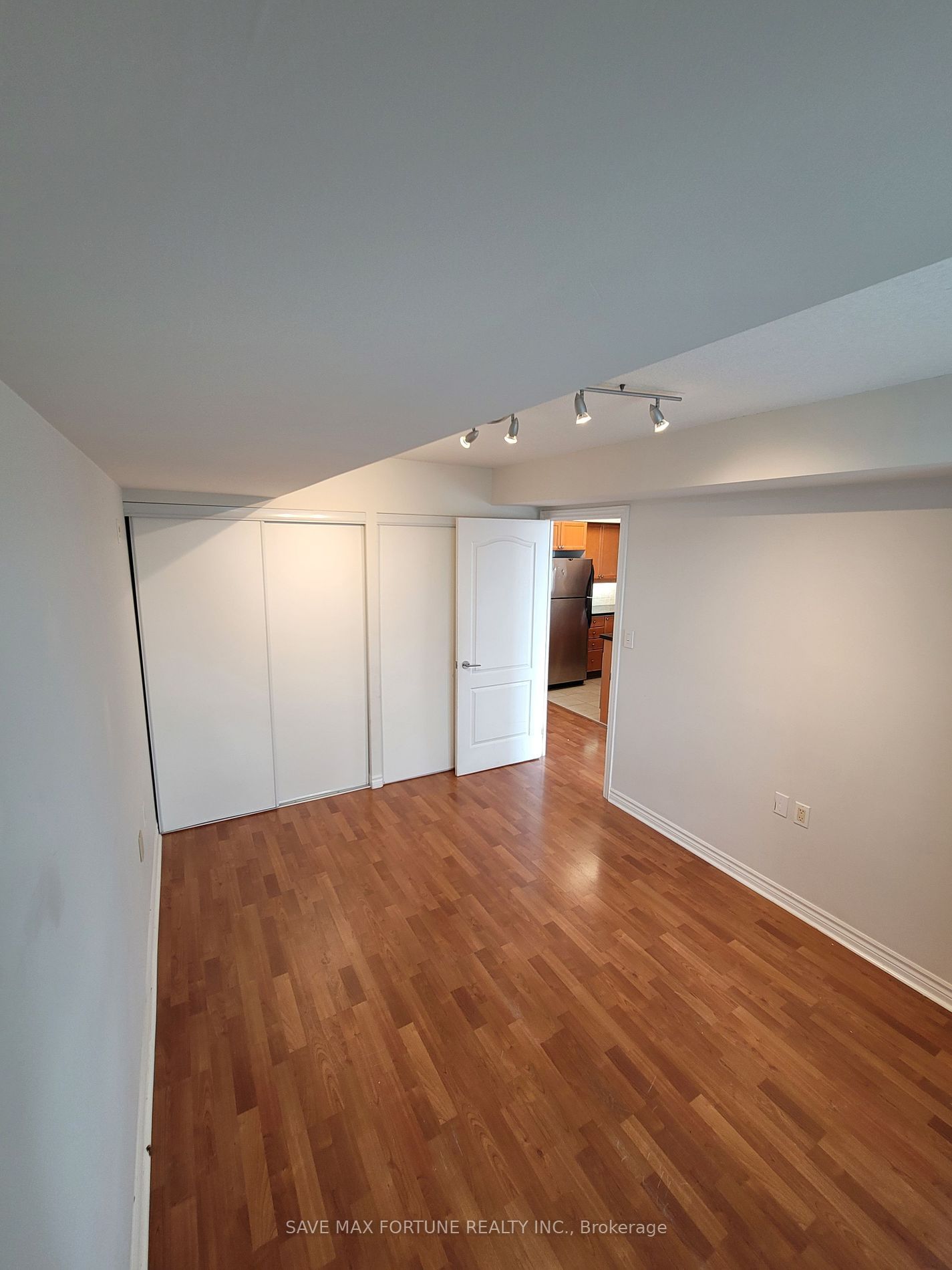 3840 Bathurst St, unit 609 for sale - image #12