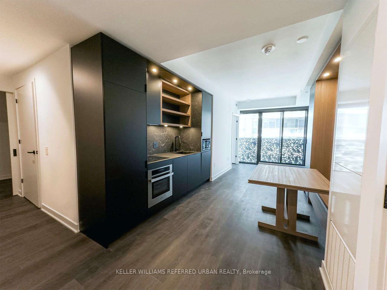 55 Charles St E, unit 3207 for rent