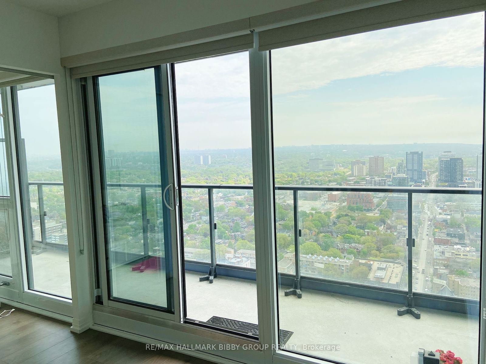 251 Jarvis St, unit 4414 for rent - image #3