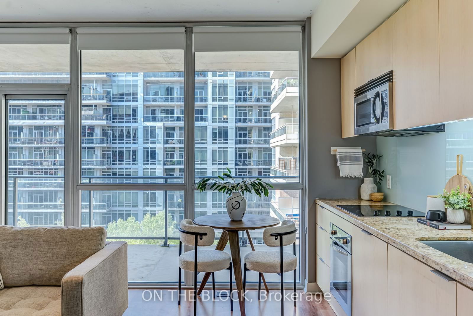 478 King St W, unit 616 for sale