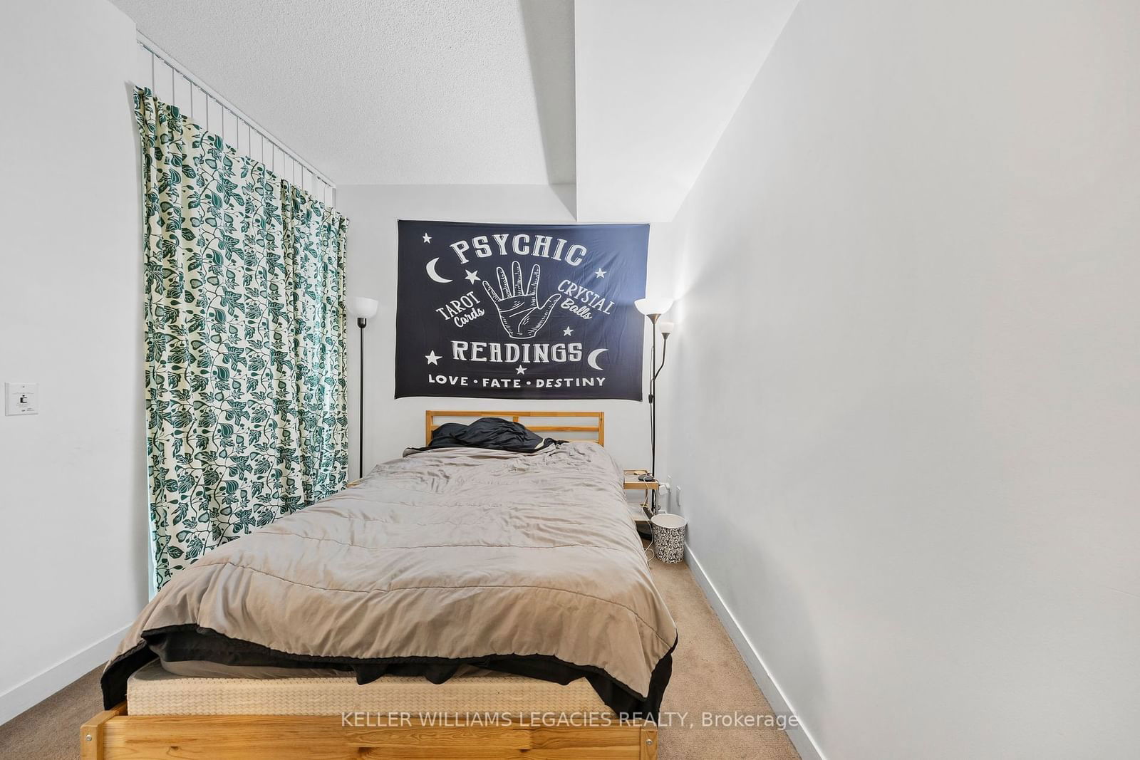 770 Bay St, unit 413 for sale - image #12